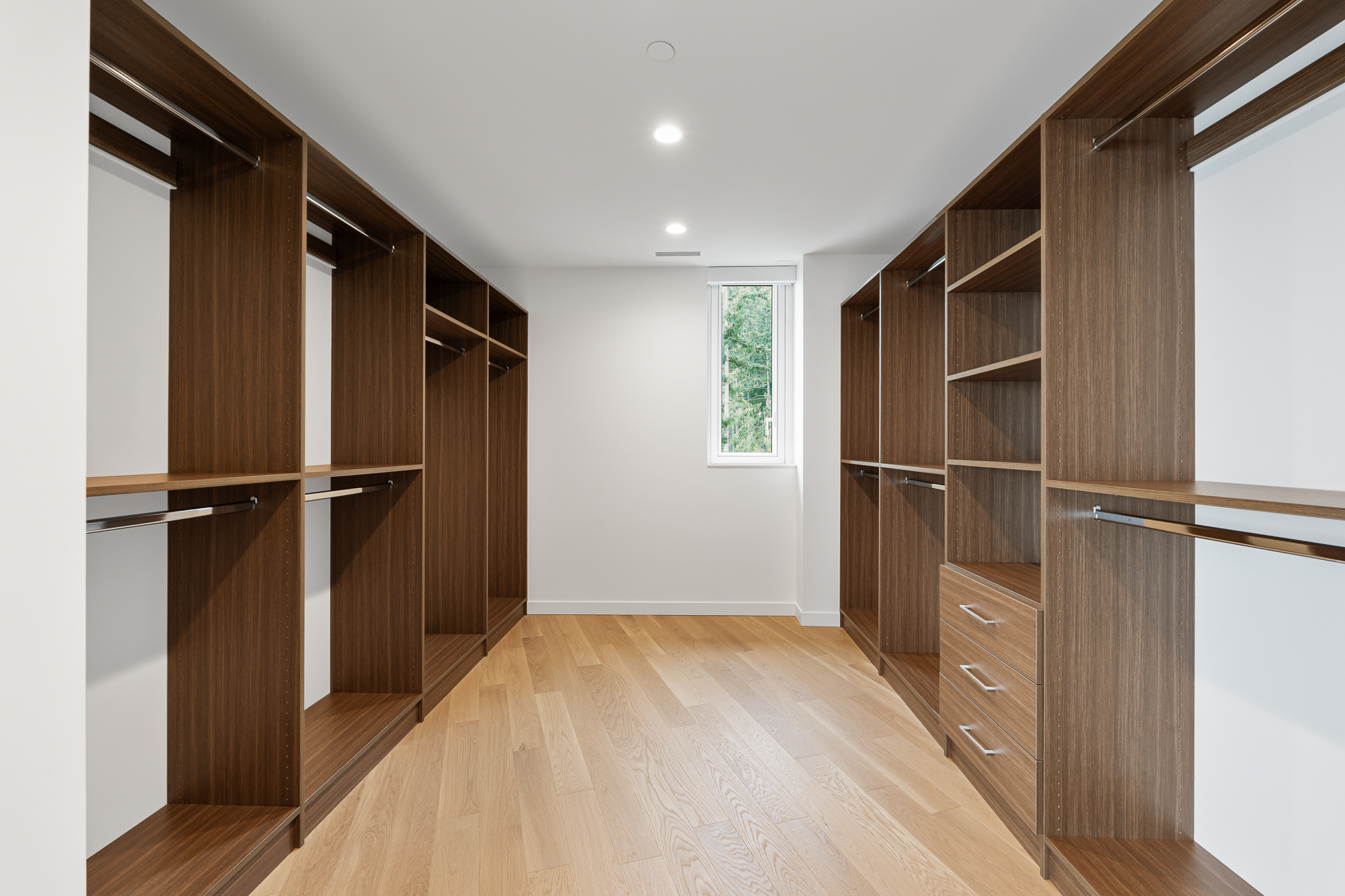 PH#1100 - 3963 Uplands Way